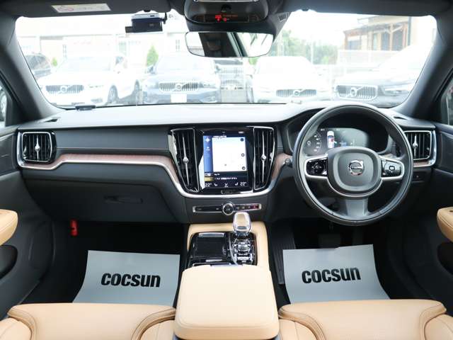 ボルボ Ｖ６０ リチャージ プラグイン ハイブリッド Ｔ６ ＡＷＤ インスクリプション R3年 (関東) 99