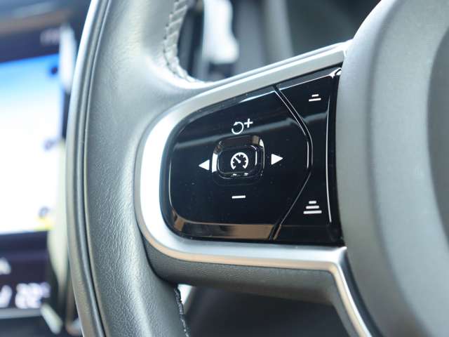 ボルボ Ｖ６０ リチャージ プラグイン ハイブリッド Ｔ６ ＡＷＤ インスクリプション R3年 (関東) 99