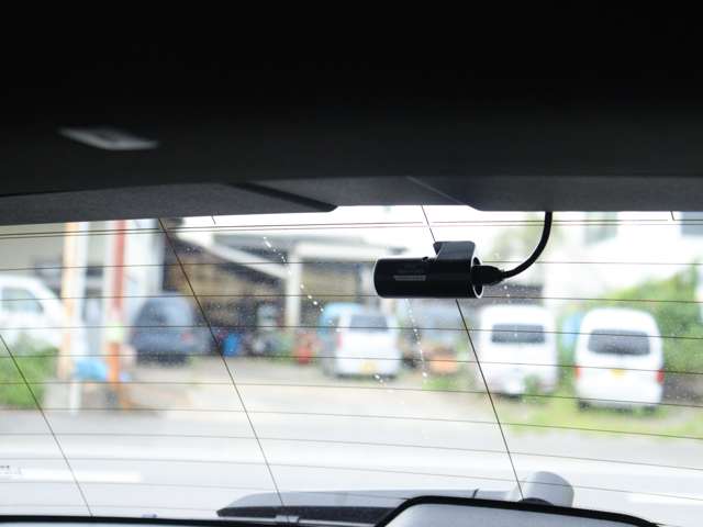 ボルボ Ｖ６０ リチャージ プラグイン ハイブリッド Ｔ６ ＡＷＤ インスクリプション R3年 (関東) 99