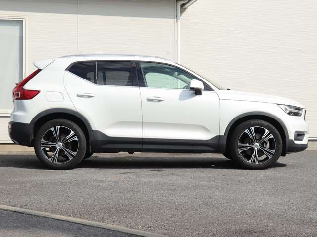 ボルボ ＸＣ４０ Ｔ４ ＡＷＤ インスクリプション ４ＷＤ H30年 (関東) 99