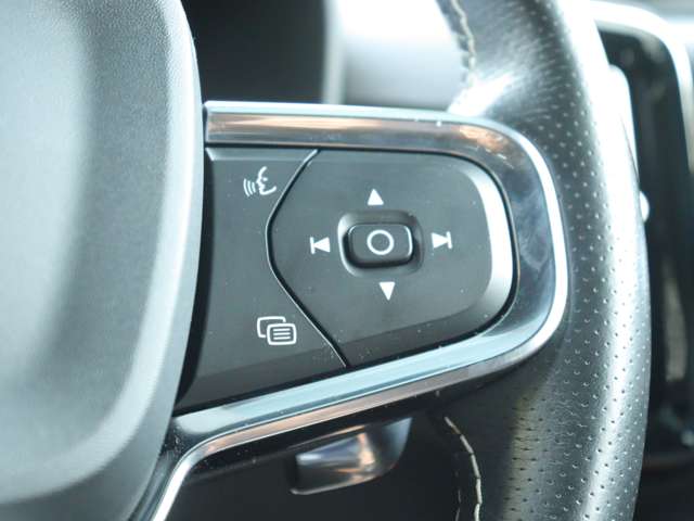 ボルボ ＸＣ４０ Ｔ５ ＡＷＤ Ｒデザイン ４ＷＤ H30年 (関東) 99