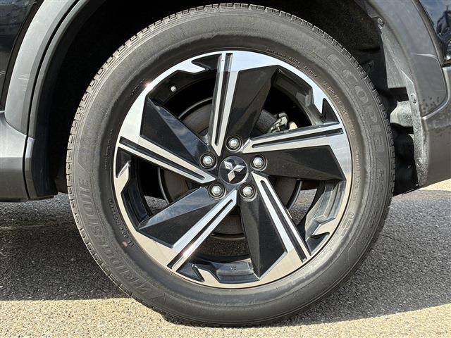 三菱 エクリプス　クロス　ＰＨＥＶ ＰＨＥＶ ２．４ Ｍ ４ＷＤ R3年 (関東) 99