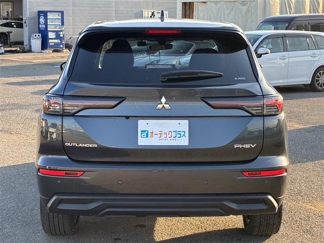 三菱 アウトランダーＰＨＥＶ ＰＨＥＶ ２．４ Ｍ ４ＷＤ R6年 (関東) 99