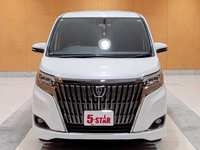 トヨタ エスクァイア ２．０ ＧＩ プレミアムパッケージ ブラックテーラード ４ＷＤ R1年 (関東) 99