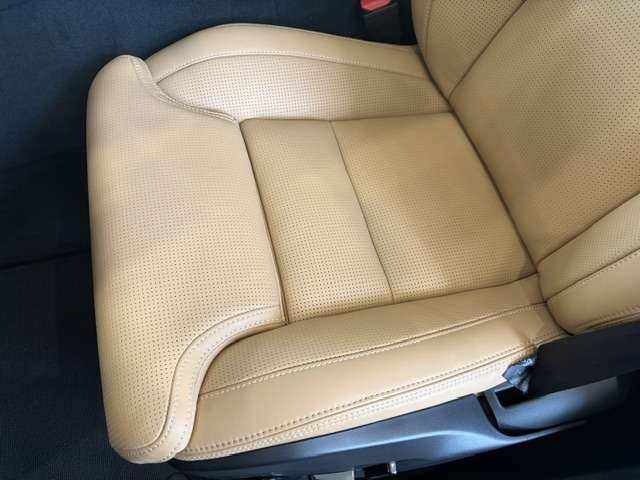 ボルボ ＸＣ６０ Ｂ５ ＡＷＤ インスクリプション ４ＷＤ R4年 (九州・沖縄) 99