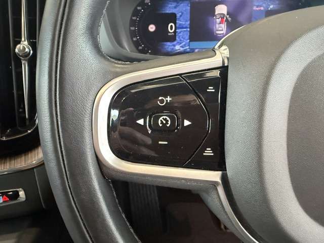 ボルボ ＸＣ６０ Ｂ５ ＡＷＤ インスクリプション ４ＷＤ R4年 (九州・沖縄) 99