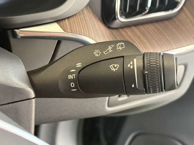 ボルボ ＸＣ６０ Ｂ５ ＡＷＤ インスクリプション ４ＷＤ R4年 (九州・沖縄) 99