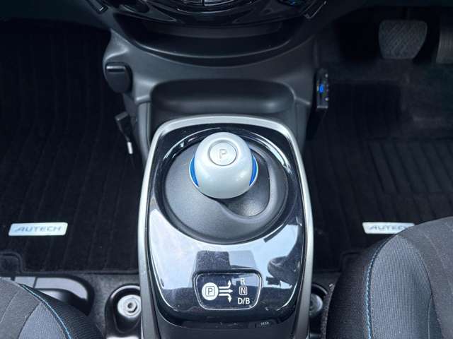 日産 ノート １．２ Ｅ－ＰＯＷＥＲ ＡＵＴＥＣＨ スポーツスペック R1年 (九州・沖縄) 99