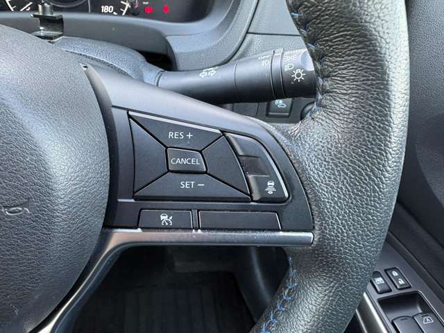 日産 ノート １．２ Ｅ－ＰＯＷＥＲ ＡＵＴＥＣＨ スポーツスペック R1年 (九州・沖縄) 99