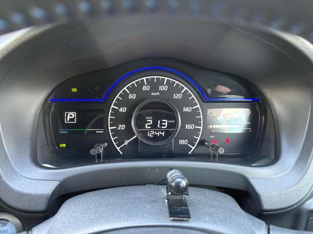 日産 ノート １．２ Ｅ－ＰＯＷＥＲ ＡＵＴＥＣＨ スポーツスペック R1年 (九州・沖縄) 99
