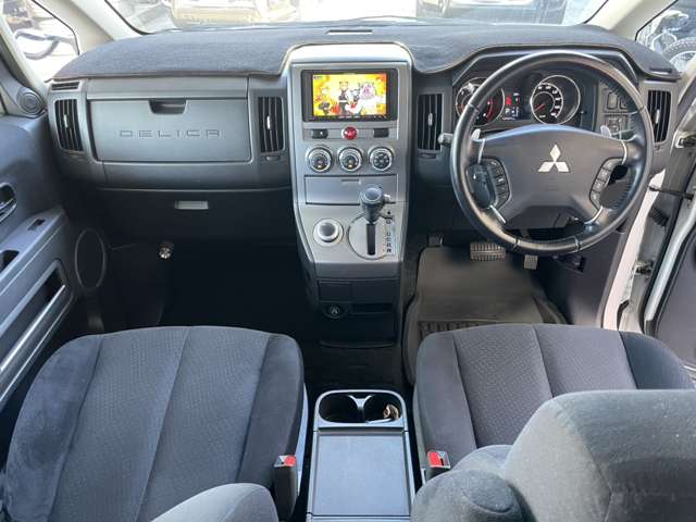 三菱 デリカ　Ｄ：５ ２．２ Ｄ パワーパッケージ ディーゼルターボ ４ＷＤ H25年 (九州・沖縄) 99