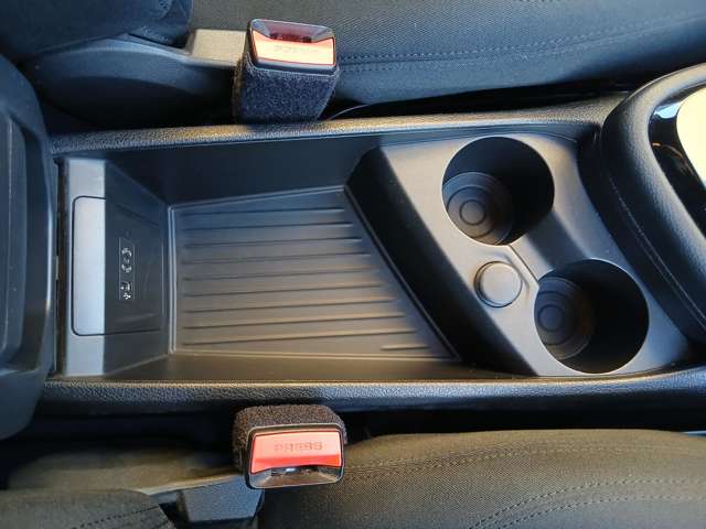 ＢＭＷ ２シリーズグランツアラー ２１８Ｄ ディーゼルターボ H29年 () 99