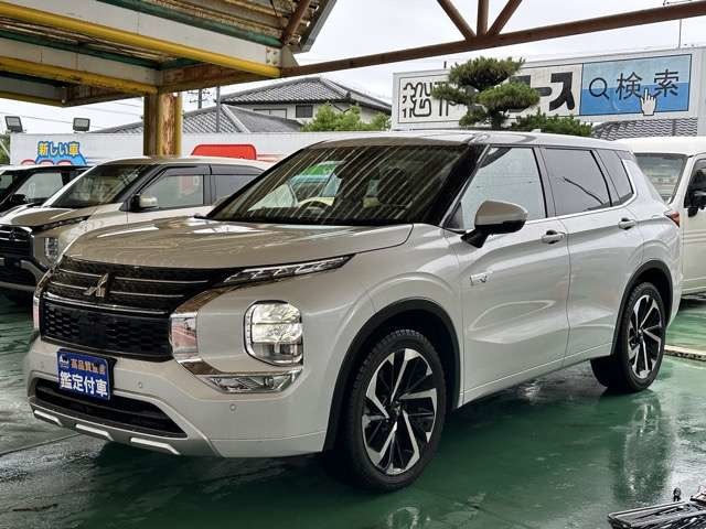 三菱 アウトランダーＰＨＥＶ ＰＨＥＶ ２．４ Ｐ ４ＷＤ R5年 (東海) 99