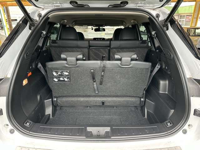 三菱 アウトランダーＰＨＥＶ ＰＨＥＶ ２．４ Ｐ ４ＷＤ R5年 (東海) 99