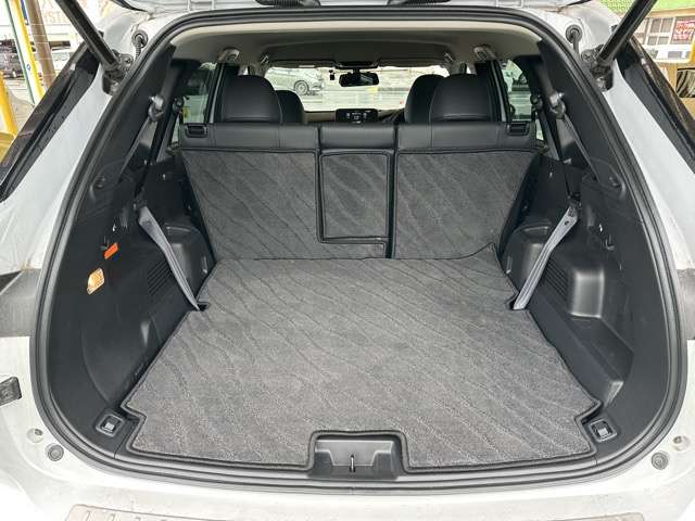 三菱 アウトランダーＰＨＥＶ ＰＨＥＶ ２．４ Ｐ ４ＷＤ R5年 (東海) 99