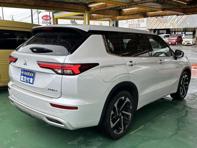 三菱 アウトランダーＰＨＥＶ ＰＨＥＶ ２．４ Ｐ ４ＷＤ R5年 (東海) 99