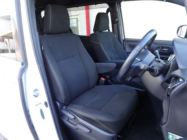 トヨタ エスクァイア ２．０ ＸＩ H29年 (東海) 99