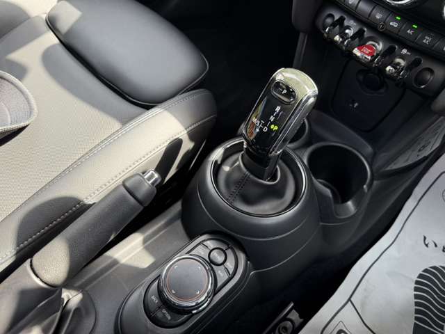 ミニ ミニ クーパー ５ドア ＤＣＴ H30年 (東海) 99