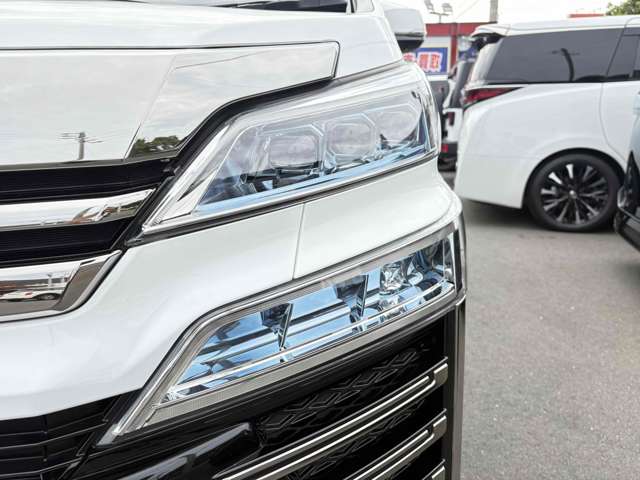 トヨタ ヴェルファイア　ハイブリッド ハイブリッド ２．５ ＺＲ Ｅ－ＦＯＵＲ ４ＷＤ H30年 (東海) 99