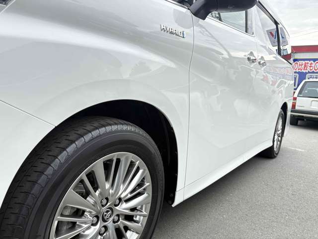 トヨタ ヴェルファイア　ハイブリッド ハイブリッド ２．５ ＺＲ Ｅ－ＦＯＵＲ ４ＷＤ H30年 (東海) 99