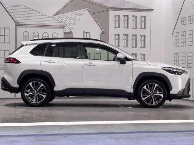 トヨタ カローラクロス　ハイブリッド １．８ ハイブリッド Ｚ Ｅ－ＦＯＵＲ ４ＷＤ R6年 () 99