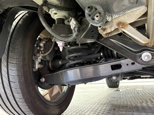トヨタ カローラクロス　ハイブリッド １．８ ハイブリッド Ｚ Ｅ－ＦＯＵＲ ４ＷＤ R6年 () 99