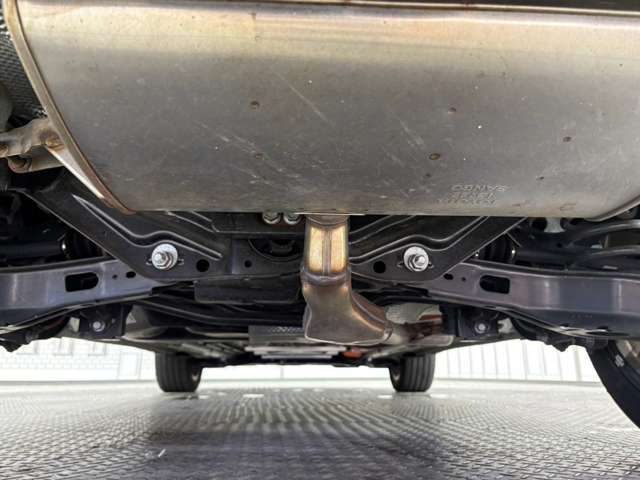 トヨタ カローラクロス　ハイブリッド １．８ ハイブリッド Ｚ Ｅ－ＦＯＵＲ ４ＷＤ R6年 () 99