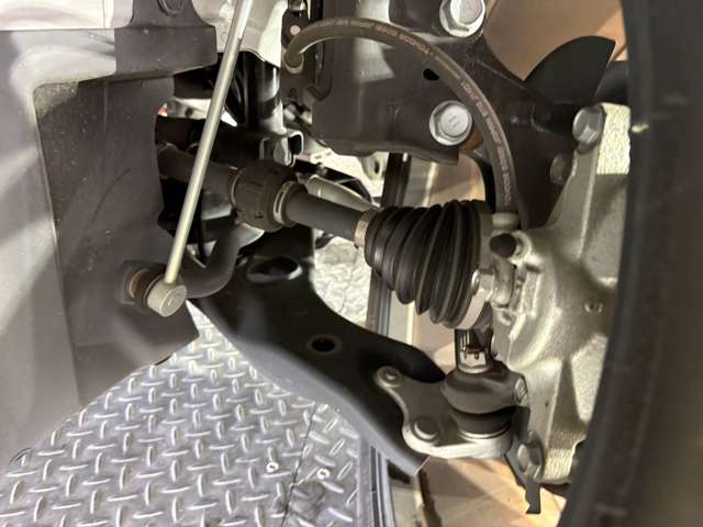 トヨタ カローラクロス　ハイブリッド １．８ ハイブリッド Ｚ Ｅ－ＦＯＵＲ ４ＷＤ R6年 () 99