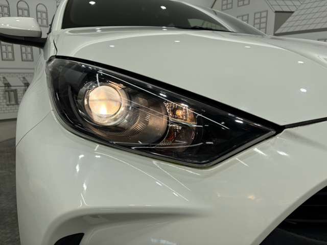 トヨタ ヤリス １．０ Ｘ R3年 () 99