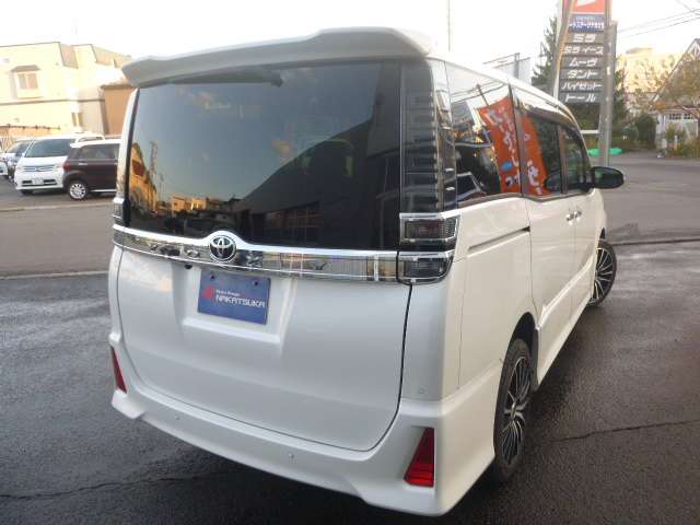 トヨタ ヴォクシー ２．０ ＺＳ 煌ＩＩＩ ４ＷＤ R3年 (北海道) 99