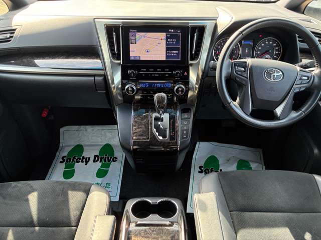 トヨタ アルファード ２．５ Ｓ タイプゴールドＩＩＩ ４ＷＤ R5年 (北海道) 99