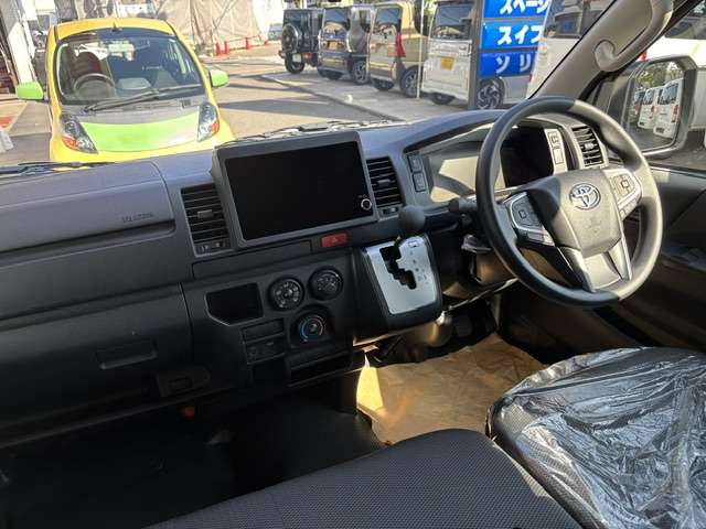 トヨタ ハイエースバン ２．０ ＤＸ ロング ＧＬパッケージ R8年 (九州・沖縄) 99