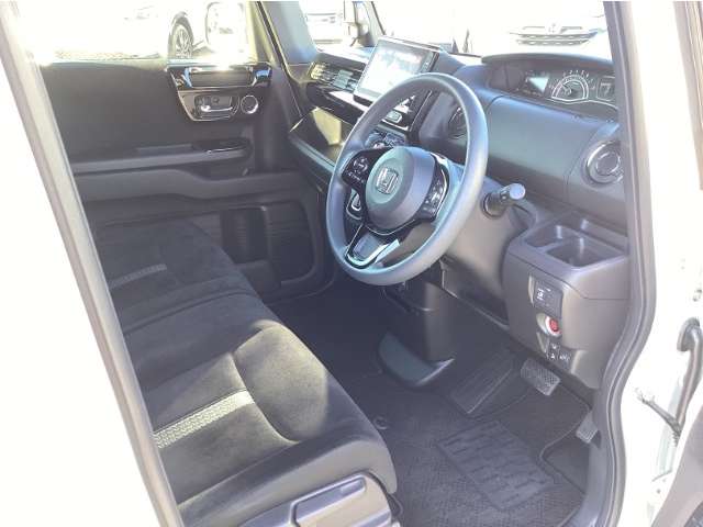 ホンダ Ｎ　ＢＯＸ カスタム ６６０ Ｌ R4年 (九州・沖縄) 99