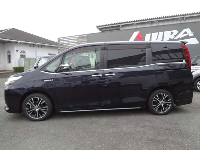 トヨタ エスクァイア　ハイブリッド １．８ ハイブリッド ＧＩ H26年 (九州・沖縄) 99
