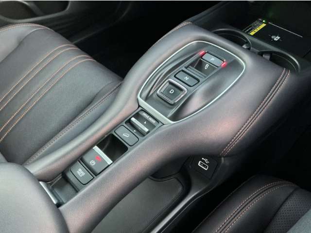 ホンダ ＺＲ－Ｖ ２．０ Ｅ：ＨＥＶ Ｚ R5年 (九州・沖縄) 99