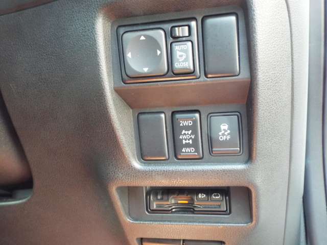 日産 ジューク １．６ ＮＩＳＭＯ ４ＷＤ H25年 (近畿) 99
