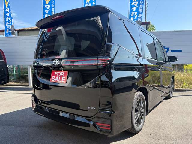トヨタ ヴォクシー １．８ ハイブリッド Ｓ－Ｇ R8年 (近畿) 99