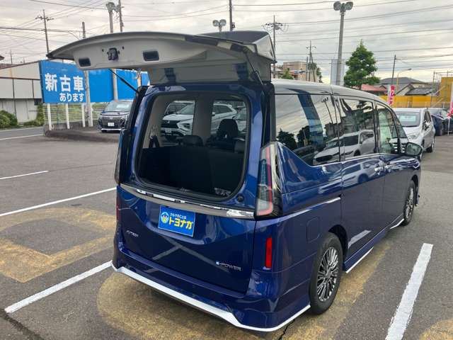日産 セレナ １．４ Ｅ－ＰＯＷＥＲ ＡＵＴＥＣＨ R5年 (関東) 99