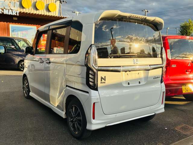 ホンダ Ｎ　ＢＯＸ カスタム ６６０ Ｌ R4年 (関東) 99