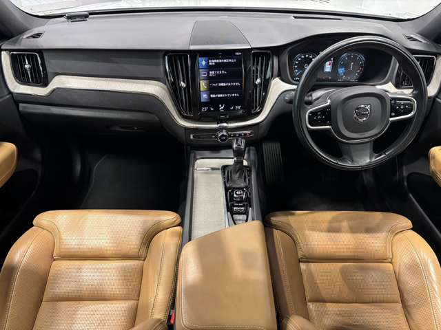 ボルボ ＸＣ６０ Ｔ５ ＡＷＤ インスクリプション ４ＷＤ H29年 () 99
