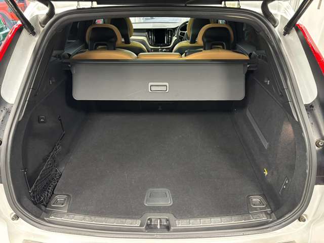 ボルボ ＸＣ６０ Ｔ５ ＡＷＤ インスクリプション ４ＷＤ H29年 () 99