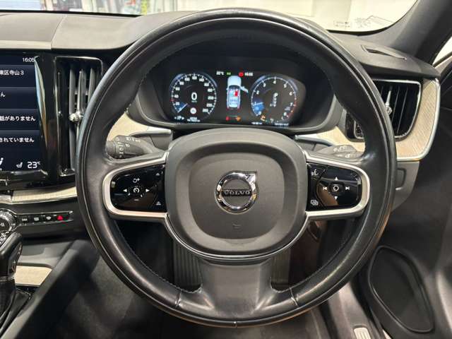 ボルボ ＸＣ６０ Ｔ５ ＡＷＤ インスクリプション ４ＷＤ H29年 () 99