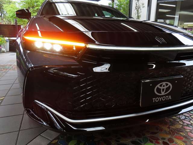 トヨタ クラウン　クロスオーバー　ハイブリッド ２．４ ＲＳ ＴＨＥ ７０ＴＨ Ｅ－ＦＯＵＲ ＡＤＶＡＮＣＥＤ ４ＷＤ R7年 (関東) 99