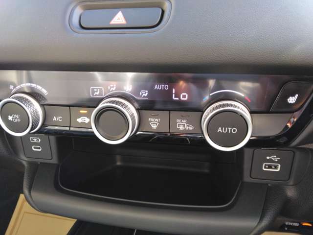 ホンダ ヴェゼル １．５ Ｇ ４ＷＤ R8年 (関東) 99