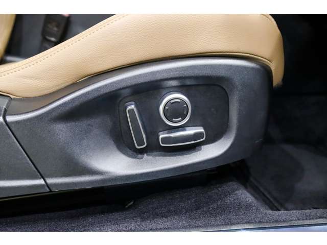 ジャガー Ｅペイス Ｓ ２．０Ｌ Ｐ２００ ４ＷＤ R3年 (関東) 99