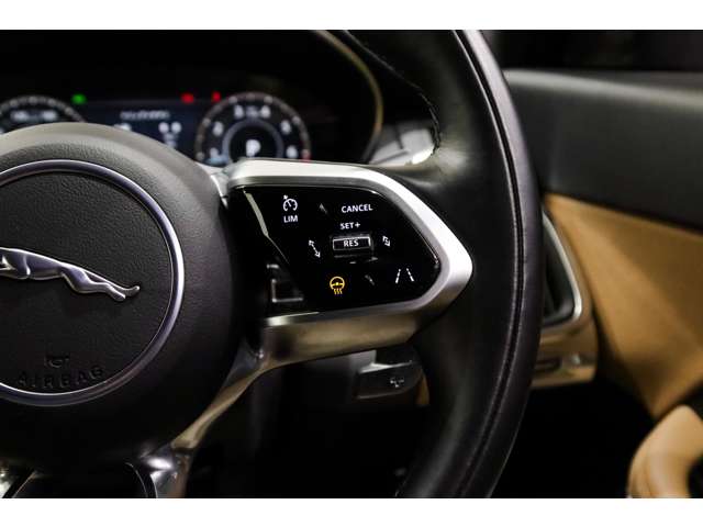 ジャガー Ｅペイス Ｓ ２．０Ｌ Ｐ２００ ４ＷＤ R3年 (関東) 99