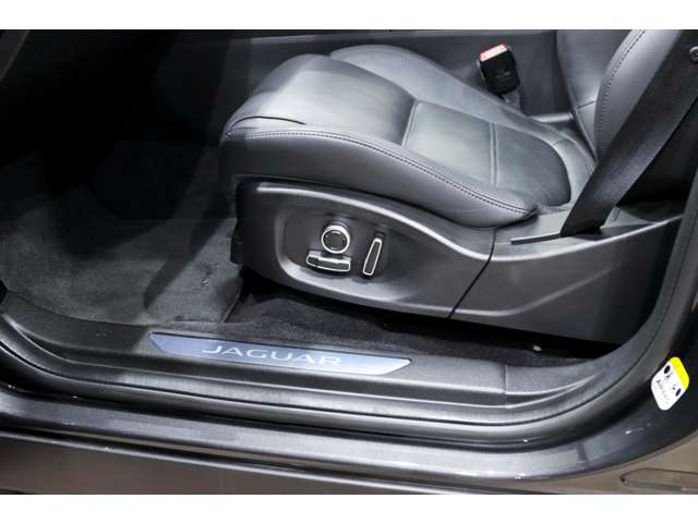 ジャガー Ｅペイス Ｓ ２．０Ｌ Ｄ２００ ディーゼルターボ ４ＷＤ R3年 (関東) 99