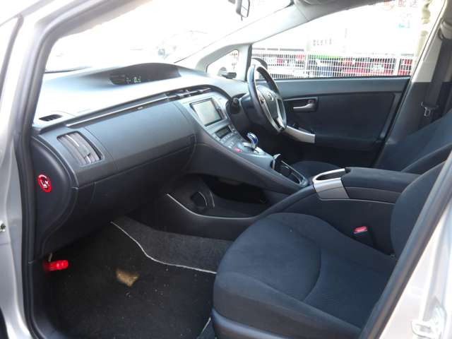 トヨタ プリウス １．８ Ｓ H25年 (東北) 99