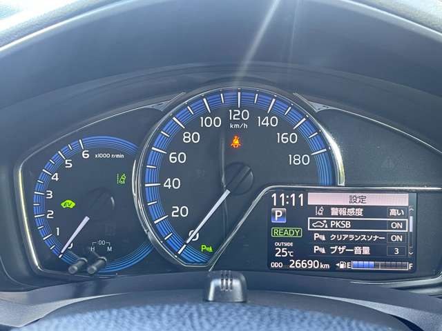 トヨタ カローラフィールダー　ハイブリッド １．５ ハイブリッド Ｇ Ｗ×Ｂ H30年 (東北) 99