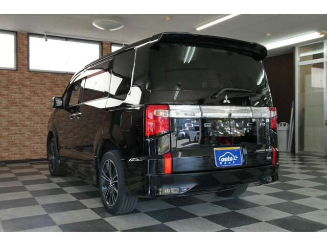 三菱 デリカ　Ｄ：５ アーバンギア ２．２ Ｇ ディーゼルターボ ４ＷＤ R1年 (東北) 99